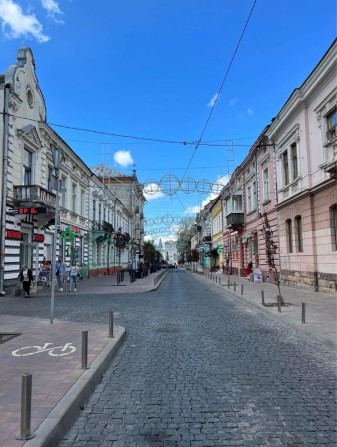 Продається  приміщення в Центрі м. Тернополя - фото 1