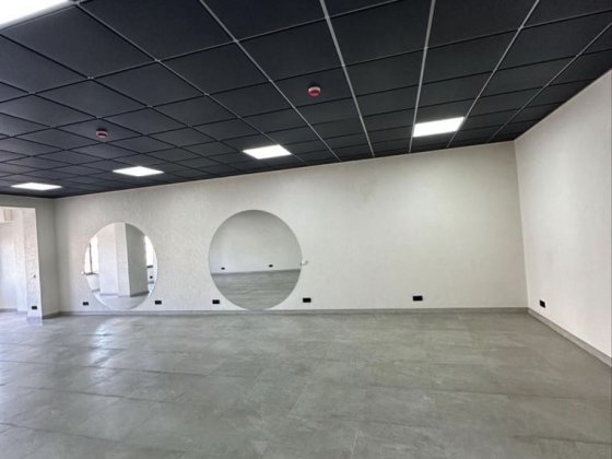 Продаж приміщення жк Грінленд на бамі Ужгород