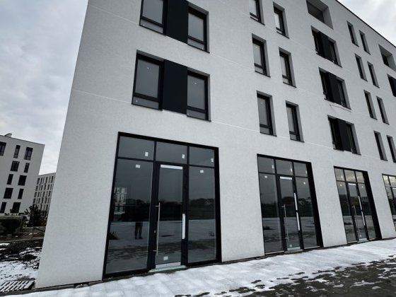 Продаж фасадної комерції 148м2 в ЖК Квадрат|комерційне приміщення Ужгород