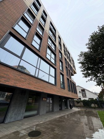 Продаж фасаного комерційного примміщення ВОДОГРАЙ Буковинська - фото 1