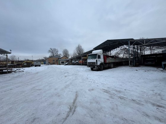 Виробничо-складська база на закритій території по вул. Громова Черкассы