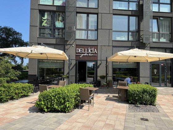 Продаж діючого ресторану | Київ, Славутич | 150 м² | Фасад Киев