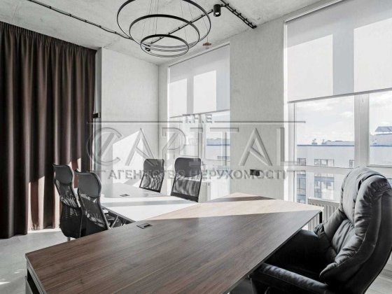 Продаж нового Автономного офісу з дизайнерським ремонтом у БЦ Crystal Київ