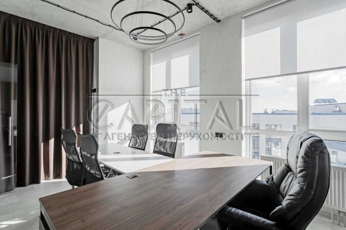 Продаж нового Автономного офісу з дизайнерським ремонтом у БЦ Crystal - фото 1