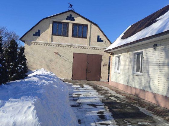 Продам  СТО з житловим чудовим  будинком Чернигов