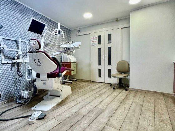 Комерційне приміщення, ФАСАД, р-н Круг, пр-т Перемоги (A11) Чернігів