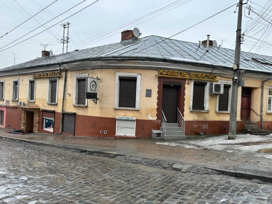 Комерційна нерухомість, 129 кв.м Черновцы