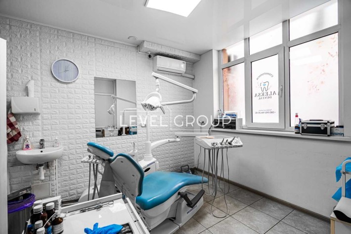 Продам діючу стоматологічну клініку Позняки вул. Пчілки. Стоматология - фото 1