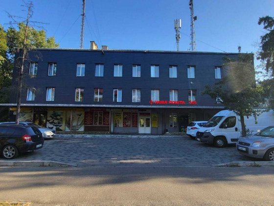 Продаж комерційного приміщеня вул. Запорожців (Запорожця) 1471 м. кв. Київ