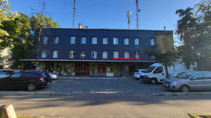 Продаж комерційного приміщеня вул. Запорожців (Запорожця) 1471 м. кв. - фото 1