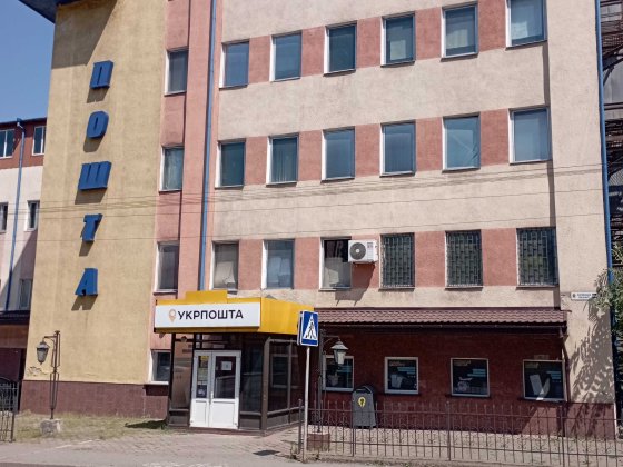 Будівля 3549.6 м2, 0,2 га, Чернівці, вул. Вокзальна, 36А Чернівці