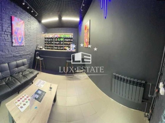 Продається фасадне приміщення для бізнесу Солом`янський район Київ