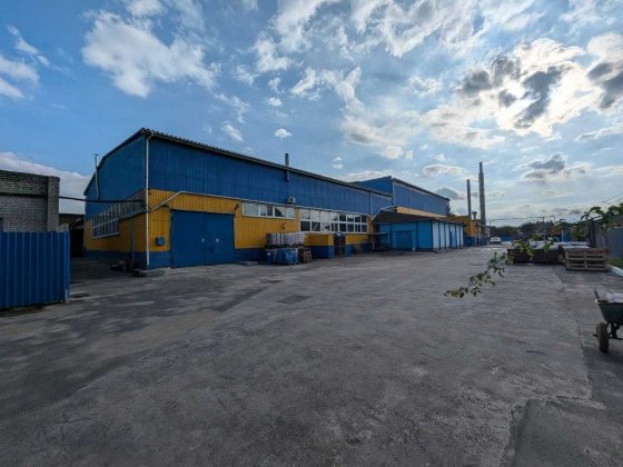 Продамо 2400 кв.м виробничих площ  консервного заводу в чудовому стані Черкаси