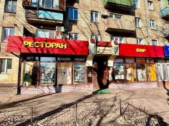 Продаж приміщення, фасад, Каденюка(Гагаріна), 301 м2 Киев