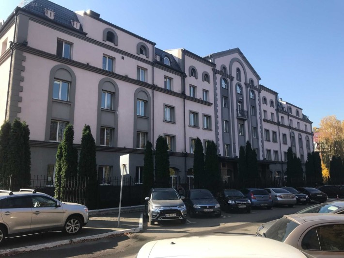 Продаж Бізнес-центру "ОЧАКІВСЬКІЙ", м. Київ - фото 1