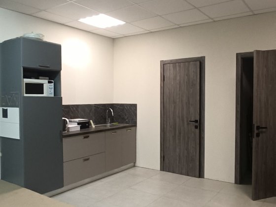 Продам коммерческое помещение пр. Поля 96-а Дніпро