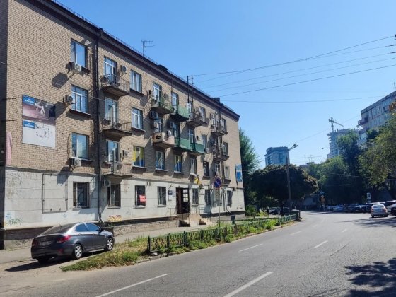 Продажа помещения в Центре 25 м.кв. г. Днепр ул. Плеханова - Ленина Дніпро