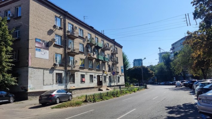 Продажа помещения в Центре 25 м.кв. г. Днепр ул. Плеханова - Ленина - фото 1
