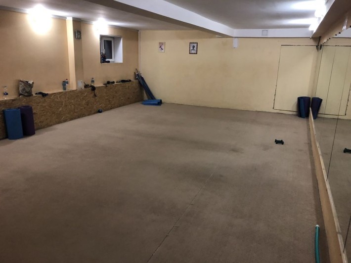 Продам готовий бізнес - нежитлове приміщення з орендарями - фото 1