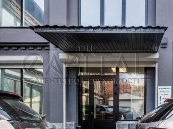 Продажа отдельно стоящего сдания!Коммерция с парковкой!Арендатор есть Киев