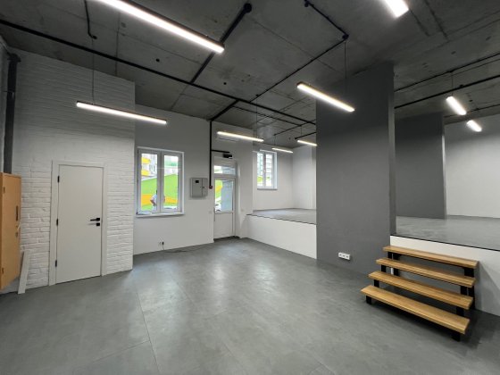 Продаж приміщення з орендарем Київ