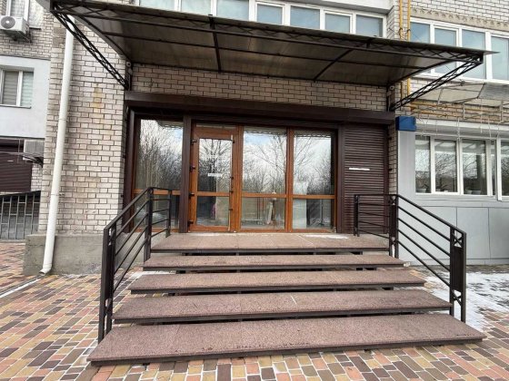 Продам Помещение Магазин Салон КРАСНАЯ ЛИНИЯ Сокол Бульвар Славы Дніпро