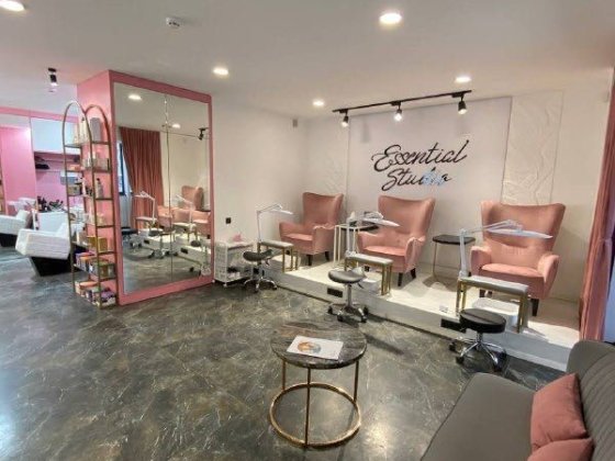 Продаж салону краси/ Готовий бізнес/ Фасад/ Осокорки/ Київ Київ