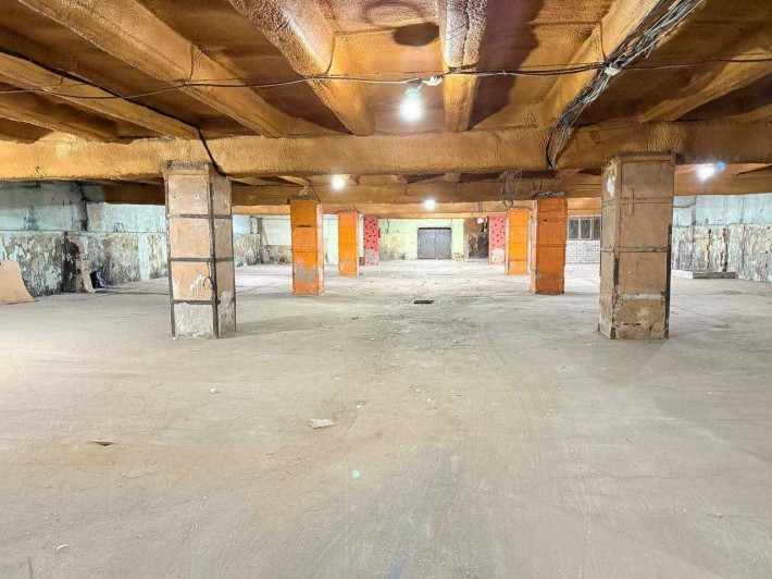 Продам, склад, р-н Калиновая, 646 кв, на закрытой территории - фото 1