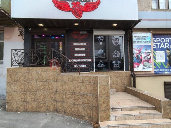 Продам приміщення під магазин, кафе, Малий ринок. Запорожье