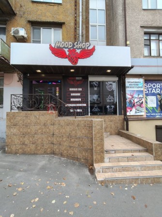 Продам приміщення під магазин, кафе, Малий ринок. - фото 1