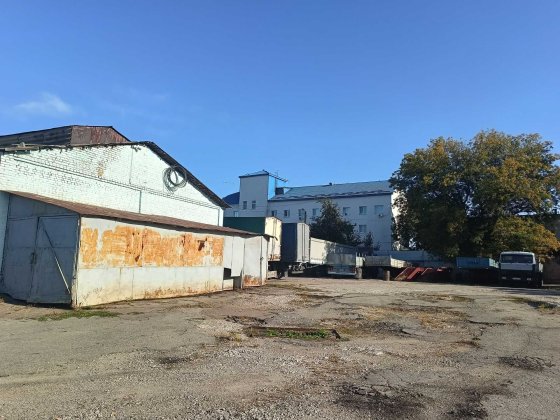 Продаж комплексу будівель з прилеглою територією