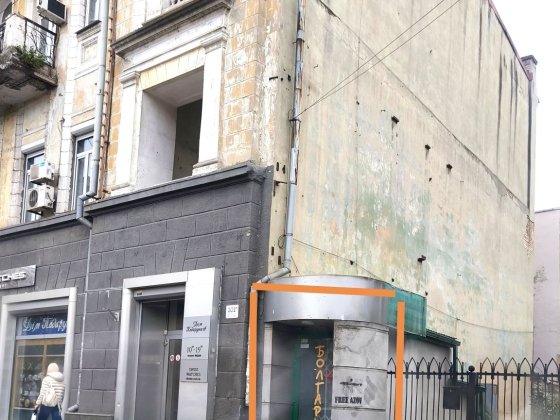 Продам цокольное помещение на пр. Д. Яворницкого, красная линия. Дніпро