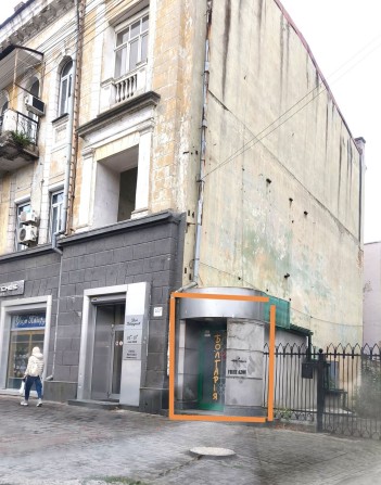 Продам цокольное помещение на пр. Д. Яворницкого, красная линия. - фото 1