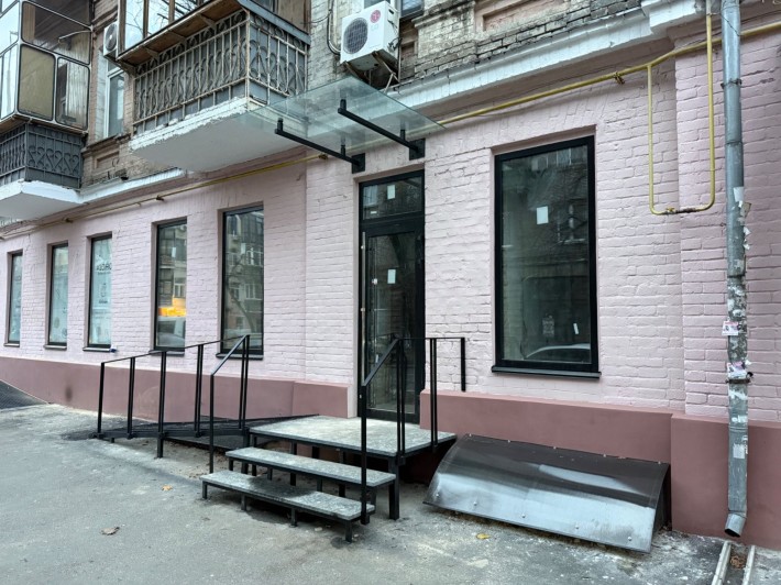 Продаж приміщення Фасад Поділ 114 м2 вул Волоська - фото 1