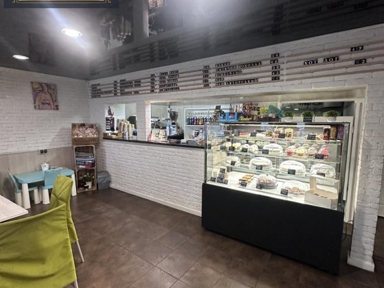 Продам кафе( не приміщення) на Попова