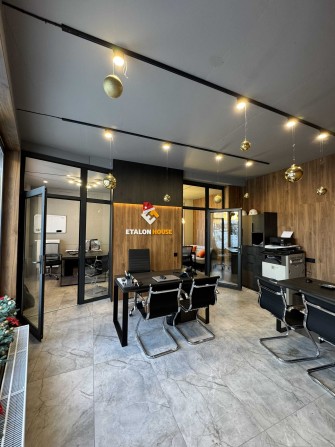 Продається комерційне приміщення Львів з ремонтом/ вул. Лодія 6 - фото 1