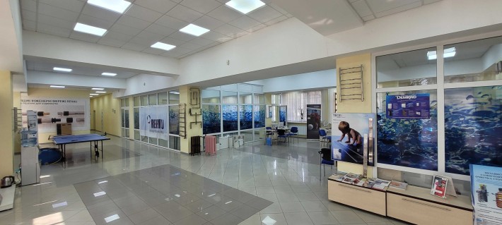 Продаж магазин/офіс 450 м2 + склад 500 м2 .  Миколи Ушакова 8 - фото 1