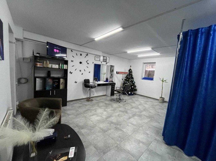 Продаж комерційного приміщення, вулиця Джона Леннона ( Мазепи) - фото 1