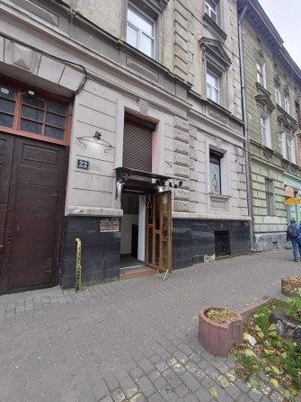 Продаж комерційного приміщення — вул. Юрія Федьковича, 22 - фото 1