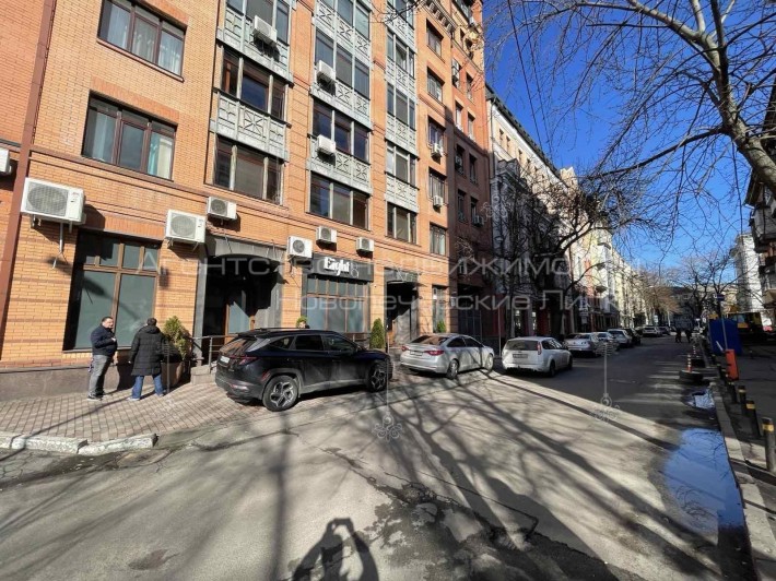 Продаж 400м² Фасад,панорамні вікна Панаса Мирного 8 Центр Печерськ - фото 1