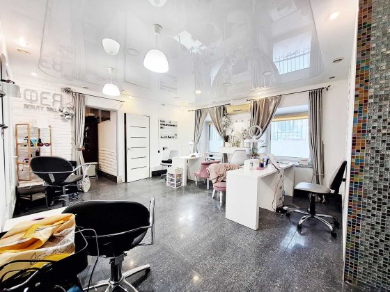 Подол, продажа комерційного приміщення, салон з обладнанням Київ