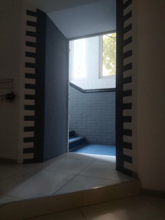 Продам приміщення 80 кВ.м.в самому центрі. - фото 1