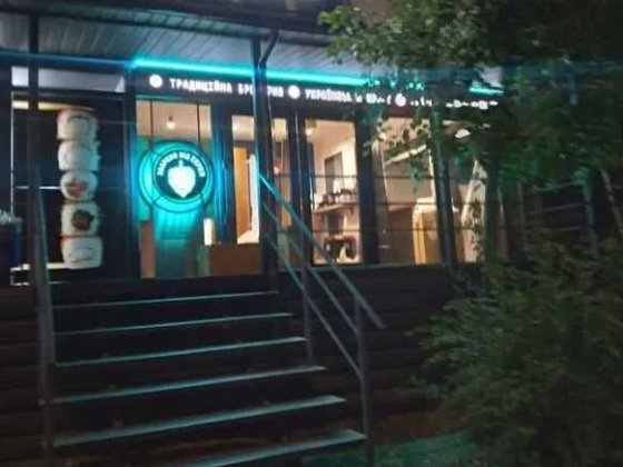 Продам Фасад/магазин 39 м2 Осокорки/Позняки з мереж.Орендарем Киев