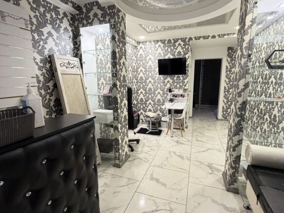 Продажа  действуещего Салона красоты, центр Хортицкого района -64999$ Запорожье