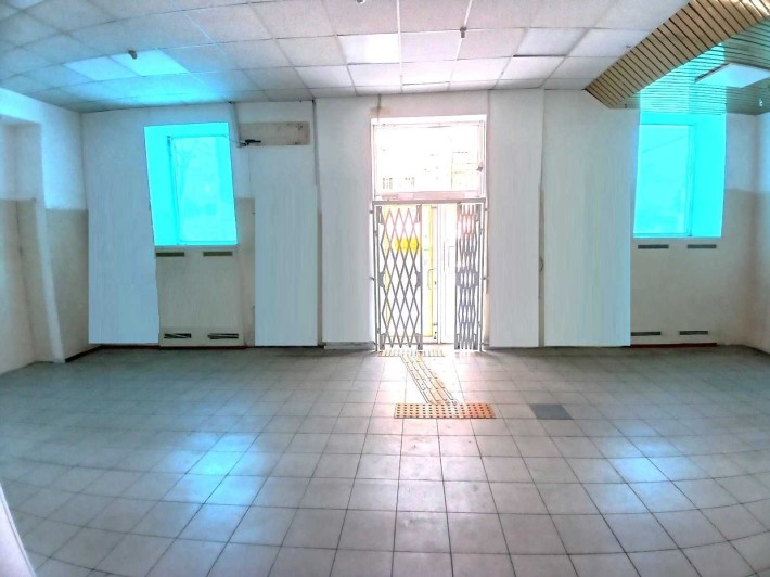 Фасадное торговое помещение 115м пр.Соборный, р-н ТРЦ Украина - фото 1