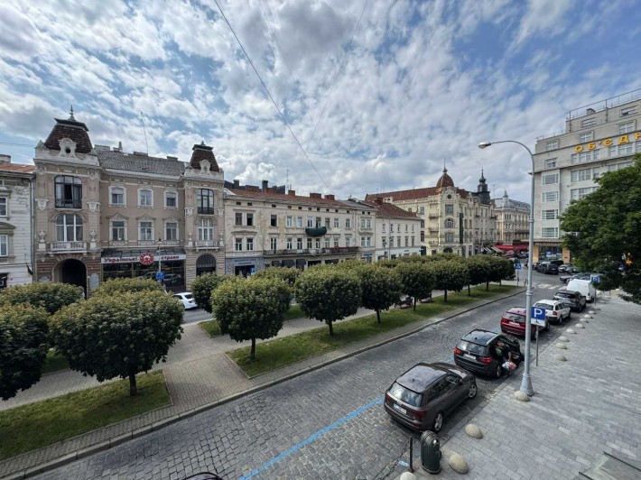 Продаж БЕЗ комісії приміщення в центрі Львова, просп. Шевченка - фото 1