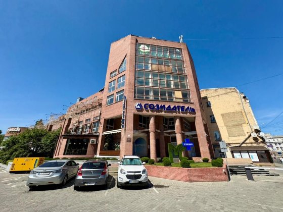 Продаж  офісу з ПДВ на вулиці Серова Днепр