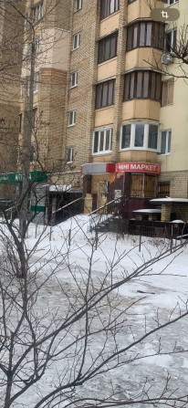 Продаж. Новодарницька. Фасад. Нежиле приміщення 70 метрів. Ремонт - фото 1