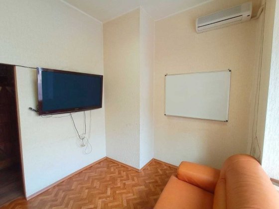 Продам 3-х комн. помещения под офис, парк Глобы, пр. Яворницкого 101 В Дніпро