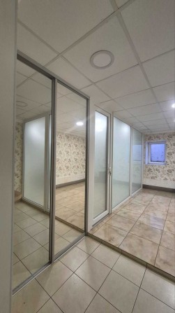 *ПРОДАЖ, офісного приміщення у Центрі міста, на вул. Незалежної Укр. - фото 1